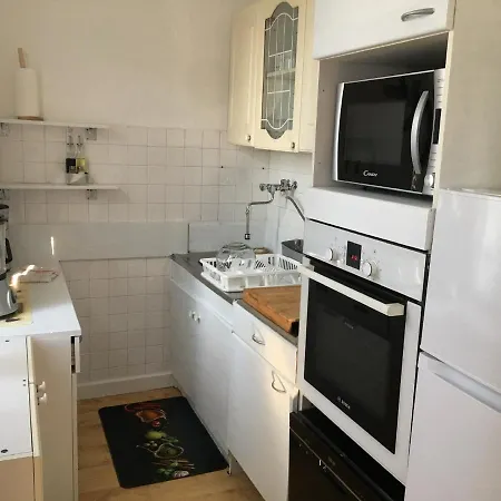Holiday home Petite Le Clan