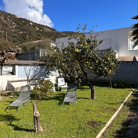 Petite Le Clan Holiday home