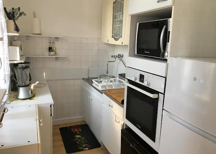 Holiday home Petite Le Clan